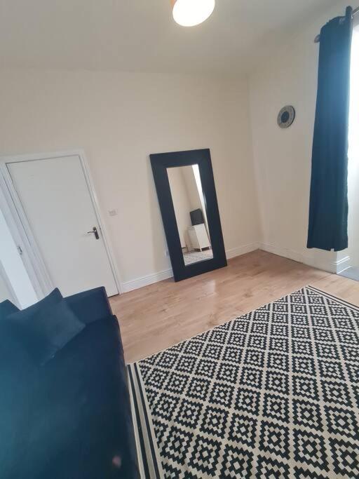 Spacious One Bedroom Londres