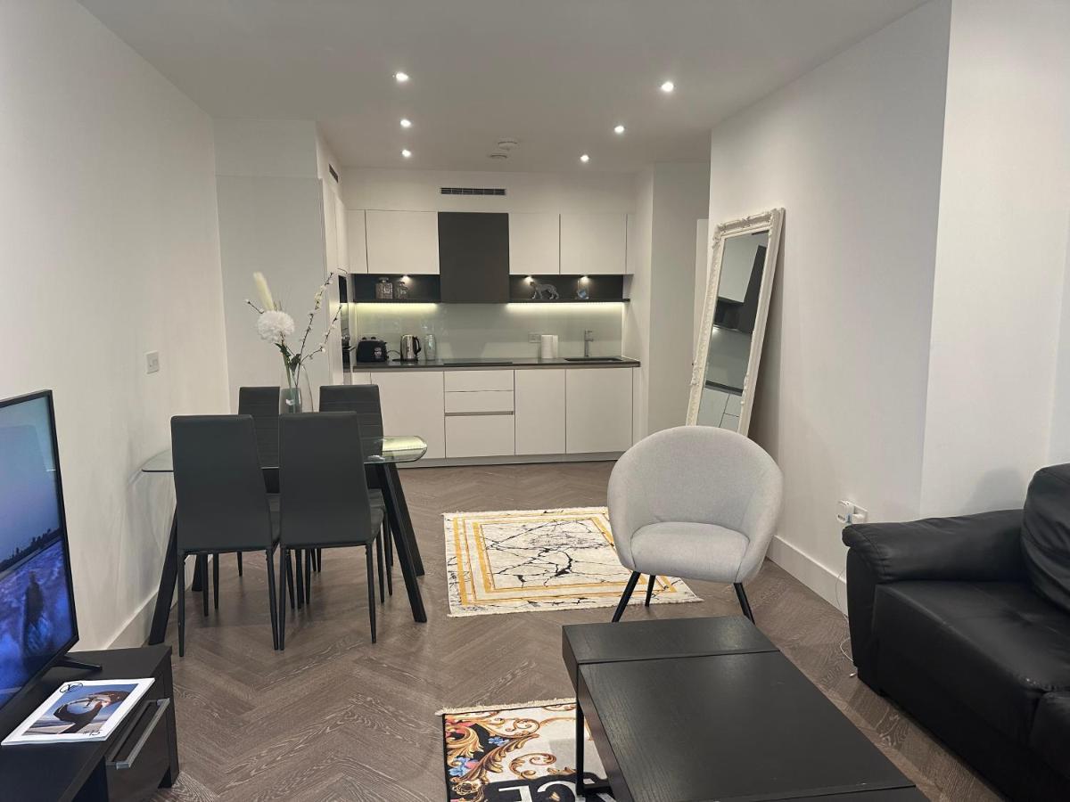 Modern 2 Bedroom Flat Near King's Cross.