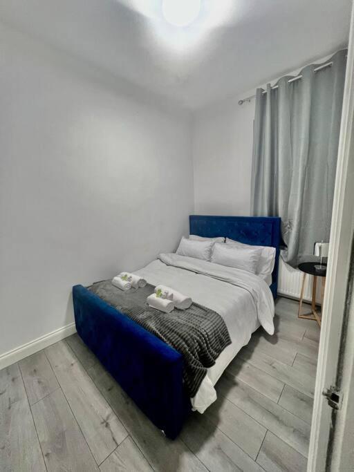 Flat 3 Battersea Park Rd, 2 Bedroom, 1 Bathroom Flat Apartment *