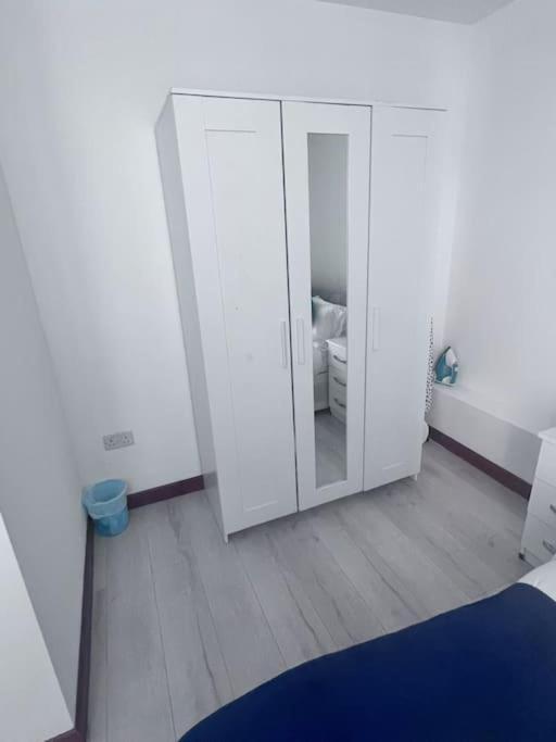 Appartement Flat 7 Near Westfield Centre, 1 Bedroom, 1 Bathroom Flat *