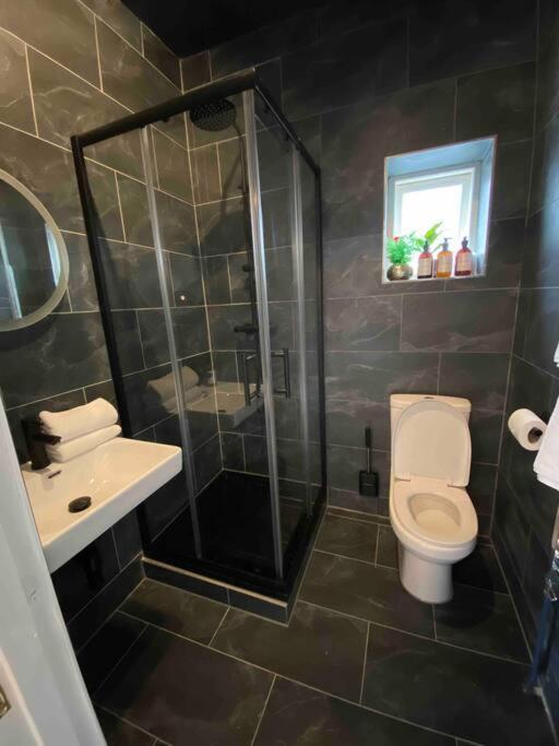 Chic Near Regent's Park N8 Appartement *