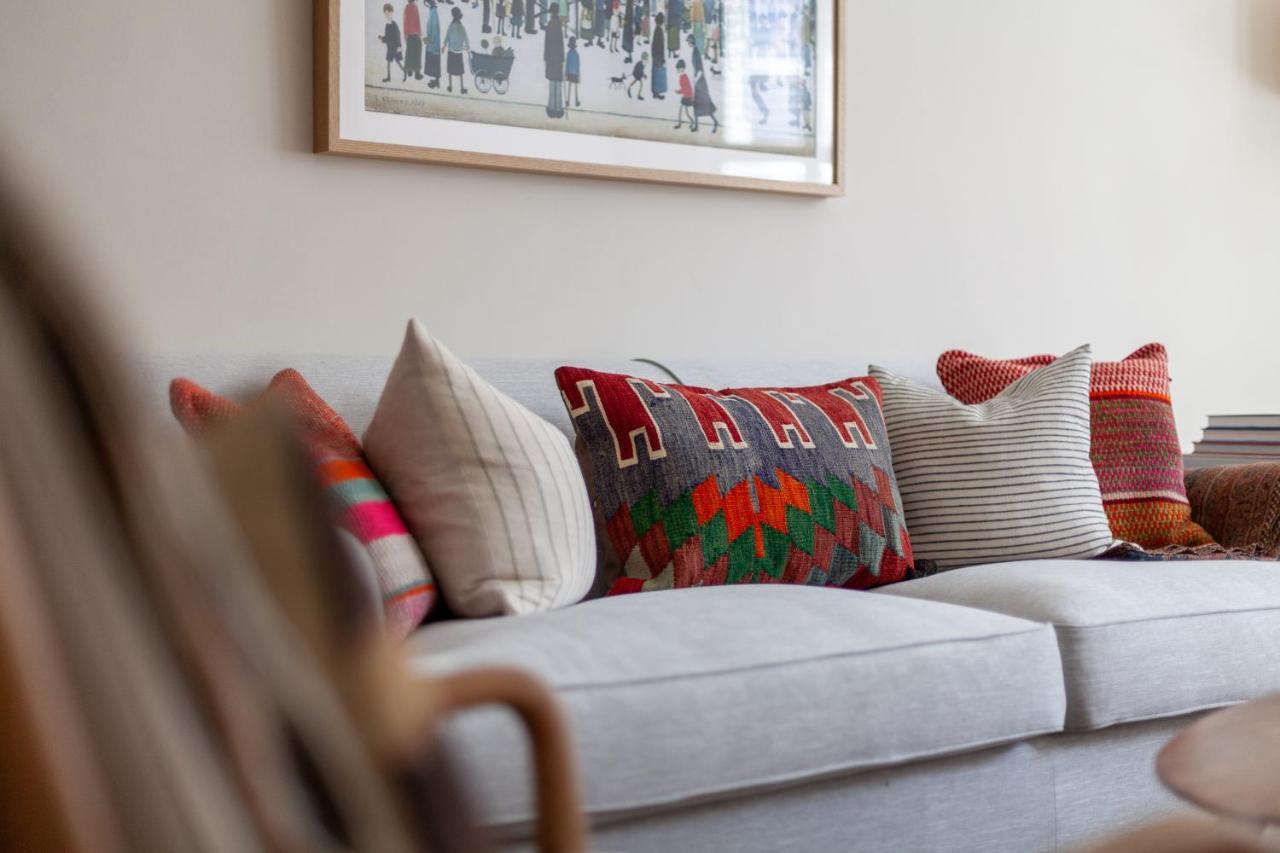 Primary Located Splendid 2br Flat Near Hyde Park London
