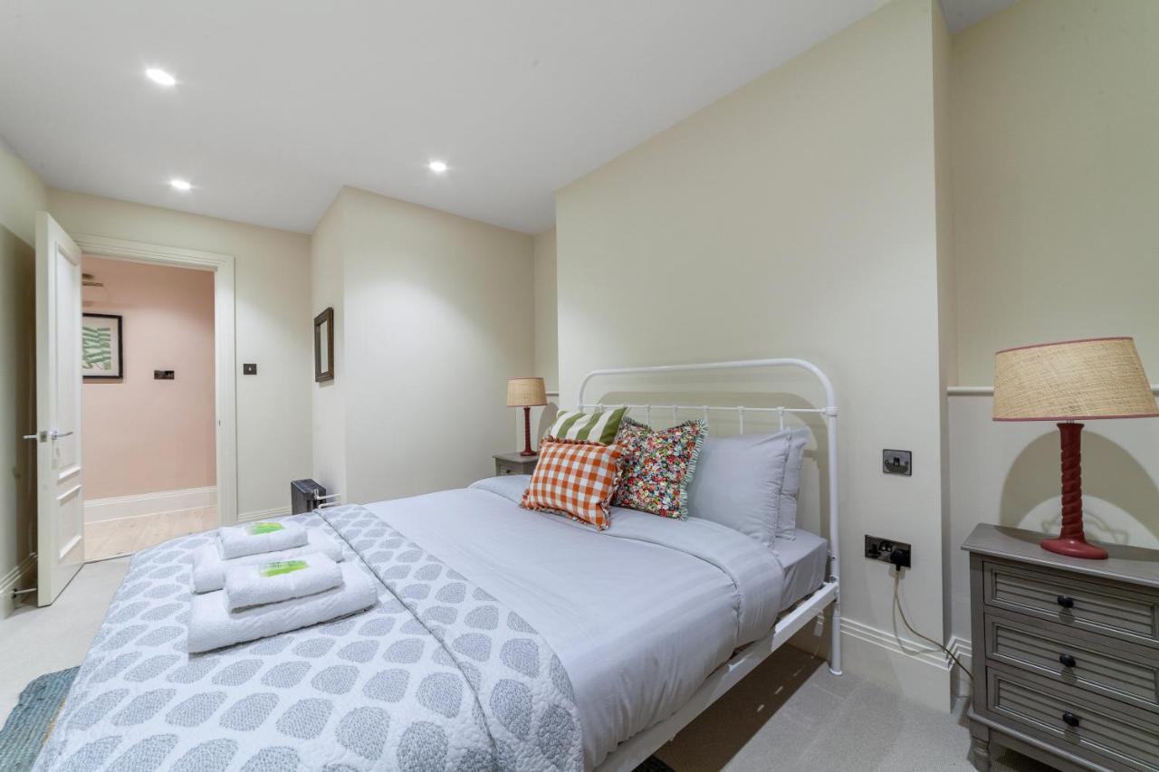 Apartment Primary Located Splendid 2br Flat Near Hyde Park