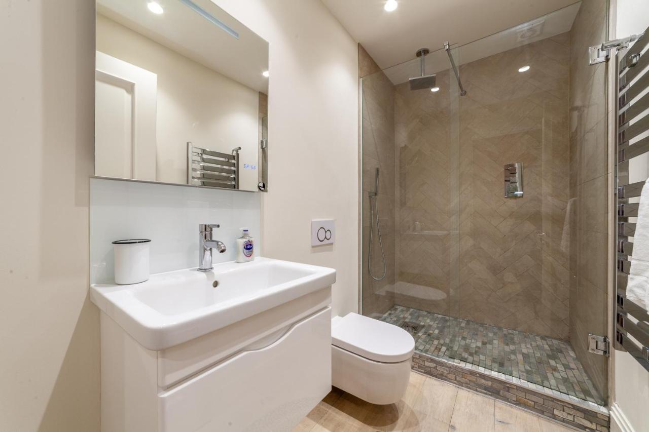 Primary Located Splendid 2br Flat Near Hyde Park Apartment London