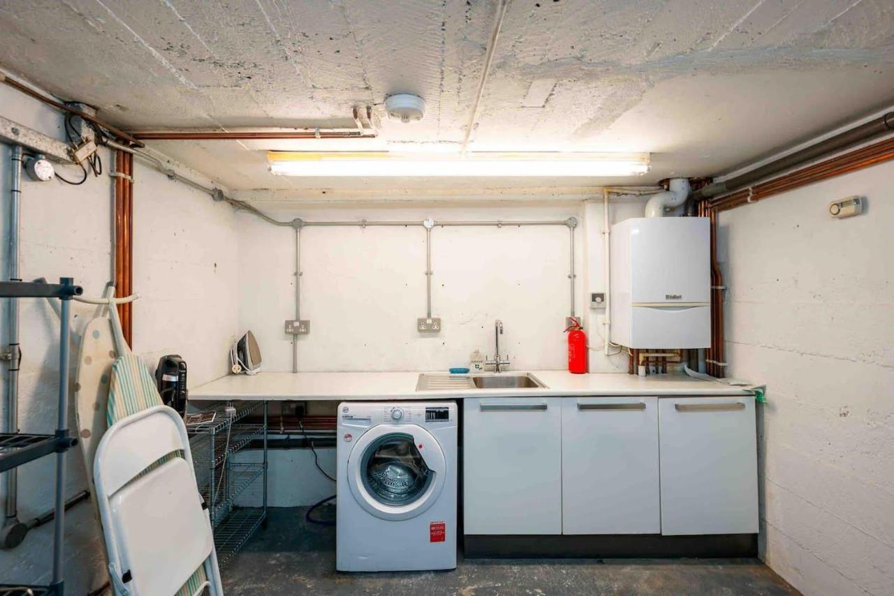 Immaculate 1-bed House In * Londres