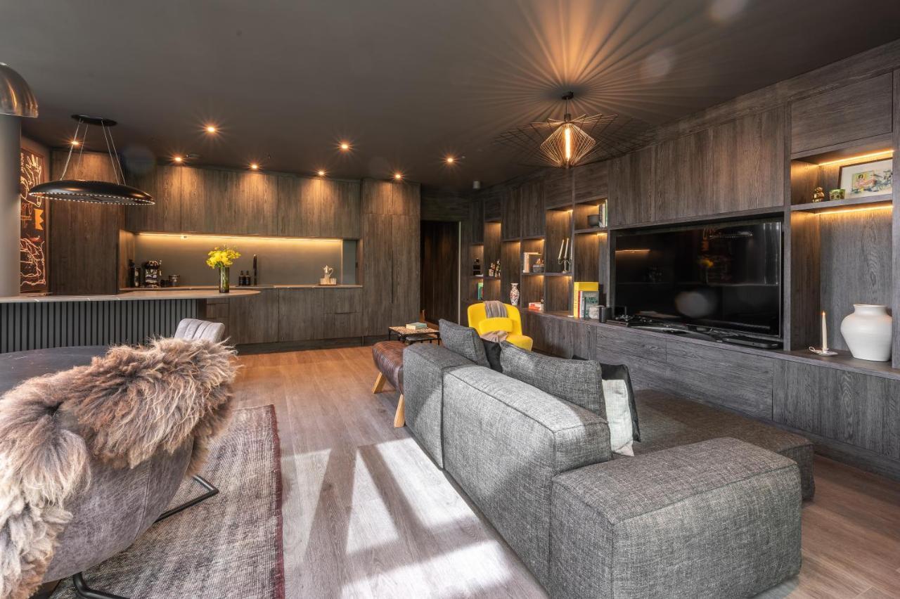 Appartement Luxurious Penthouse, Expansive Wrap-around Terrace