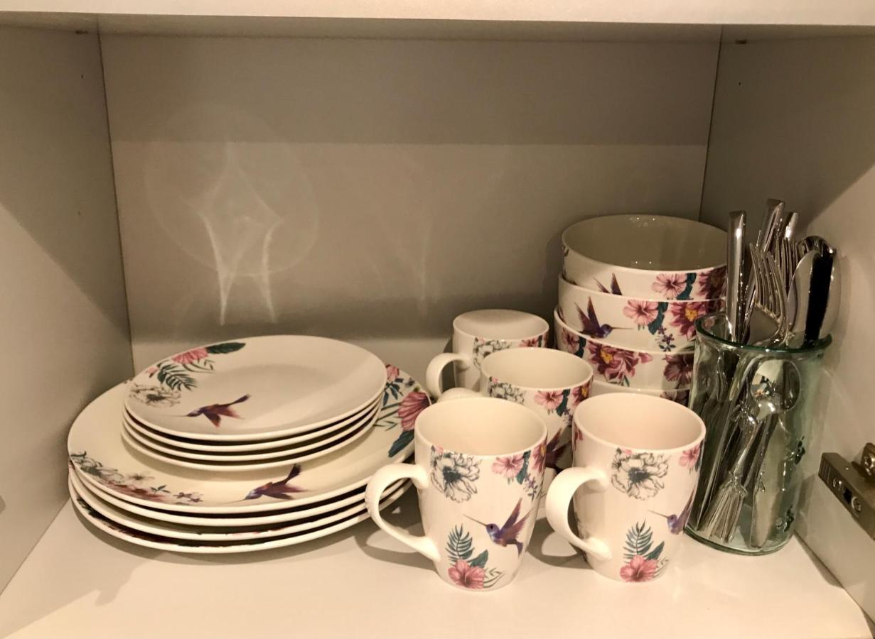 Cosy Private With Private Bathroom In A River View Flat Privatunterkunft London