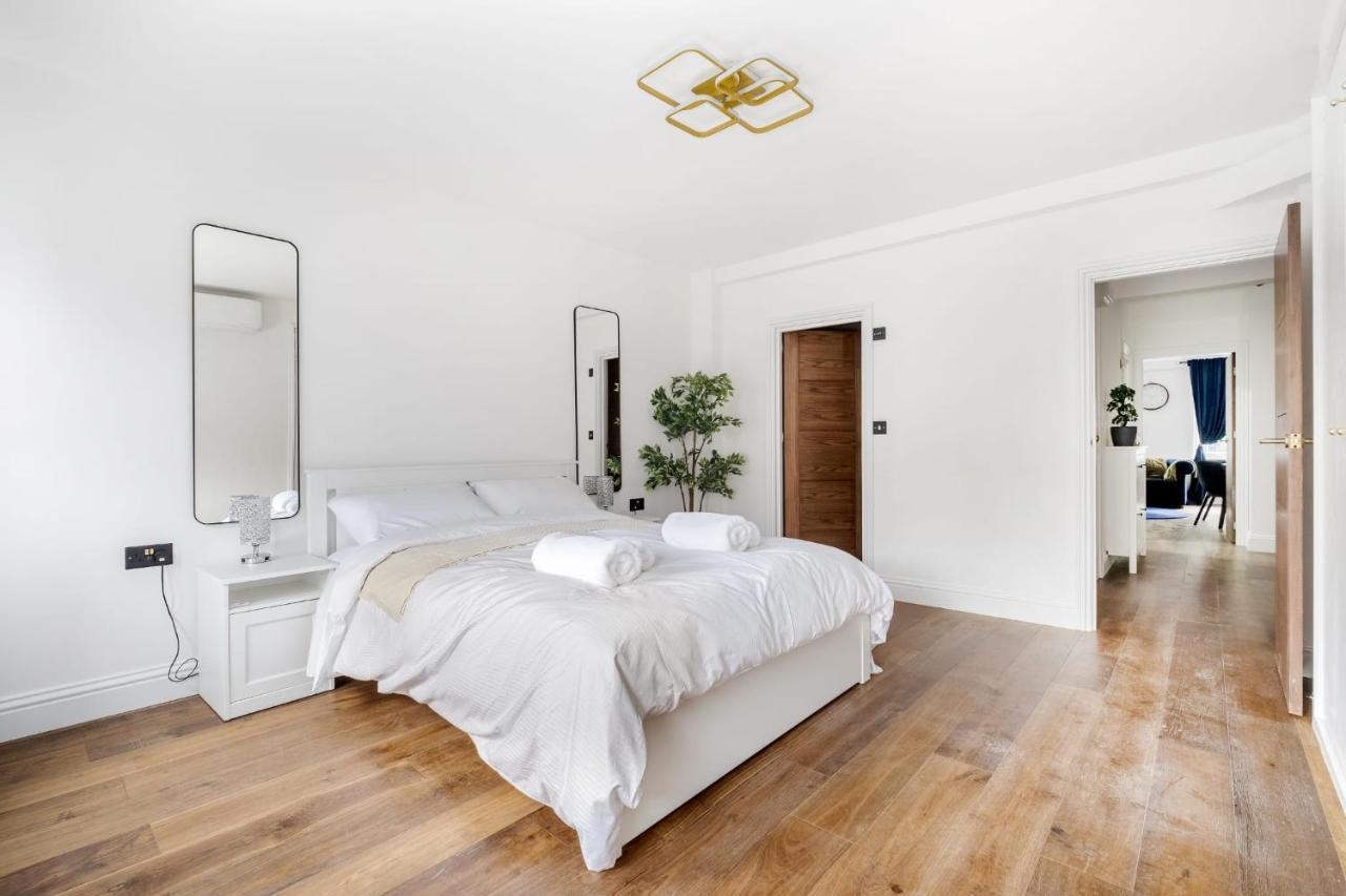 First Class Living Experience Luxury In Harley St Apartamento