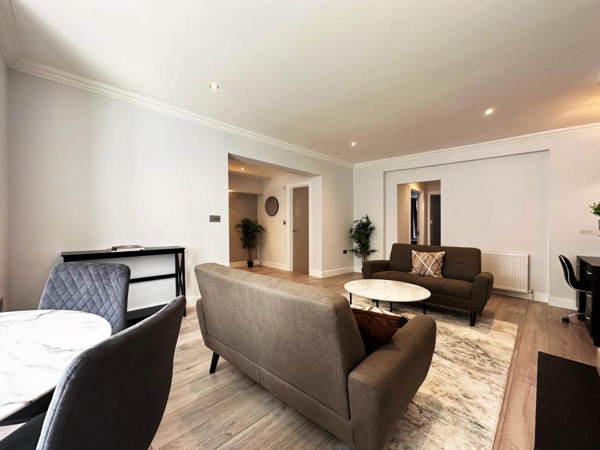 Kevins Place Near Paddington Apartment *