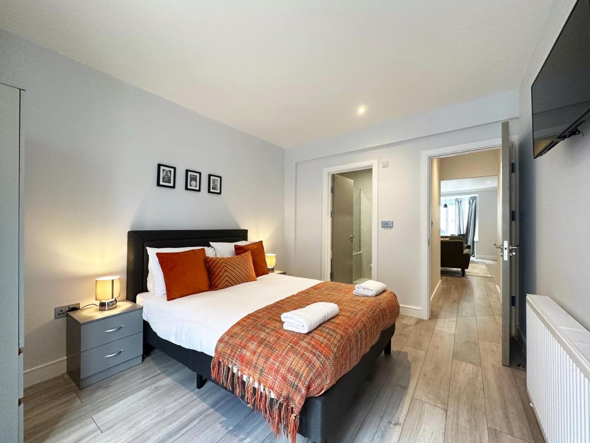 Kevins Place Near Paddington * London