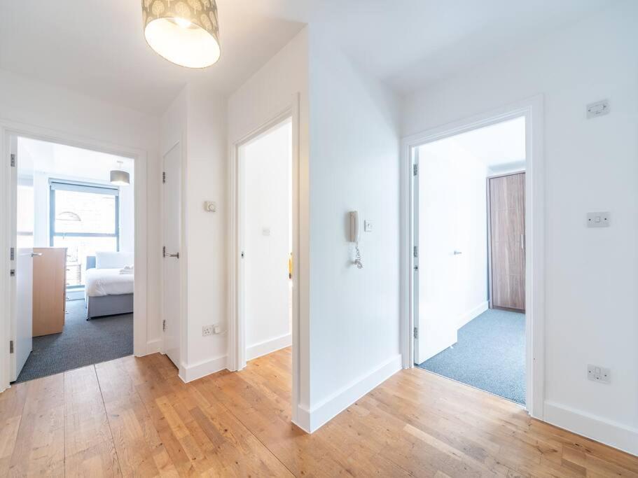 Bright & Modern 2-bed In Vibrant East * Londres