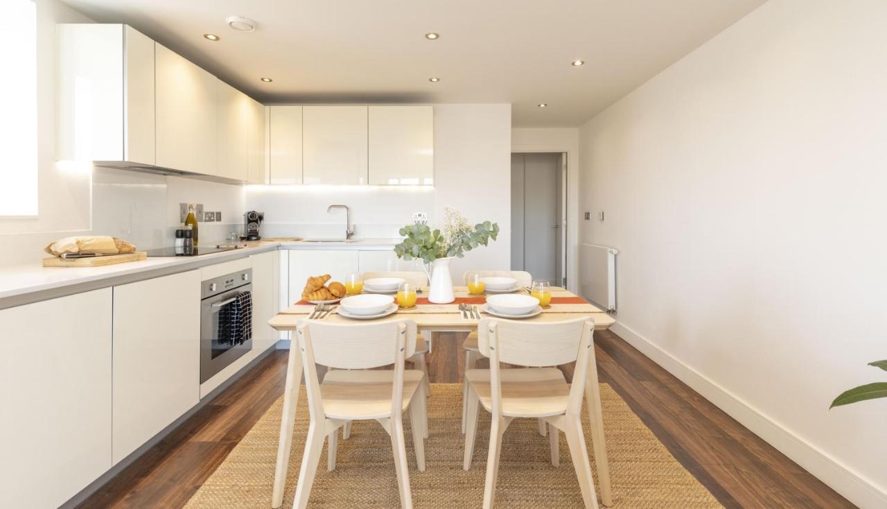 Modern Luxe Just 10 Mins From Tower Bridge! Easy Access To Tube And Bus