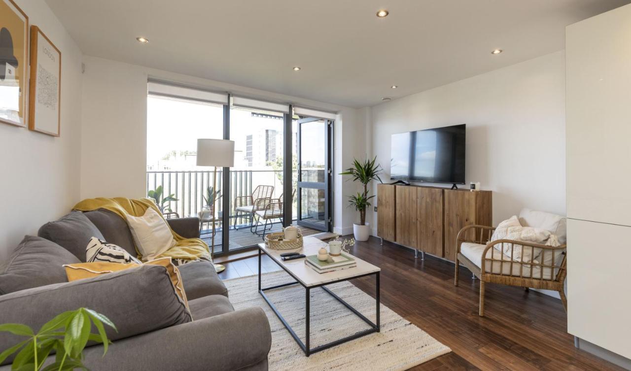 Modern Luxe Just 10 Mins From Tower Bridge! Easy Access To Tube And Bus *