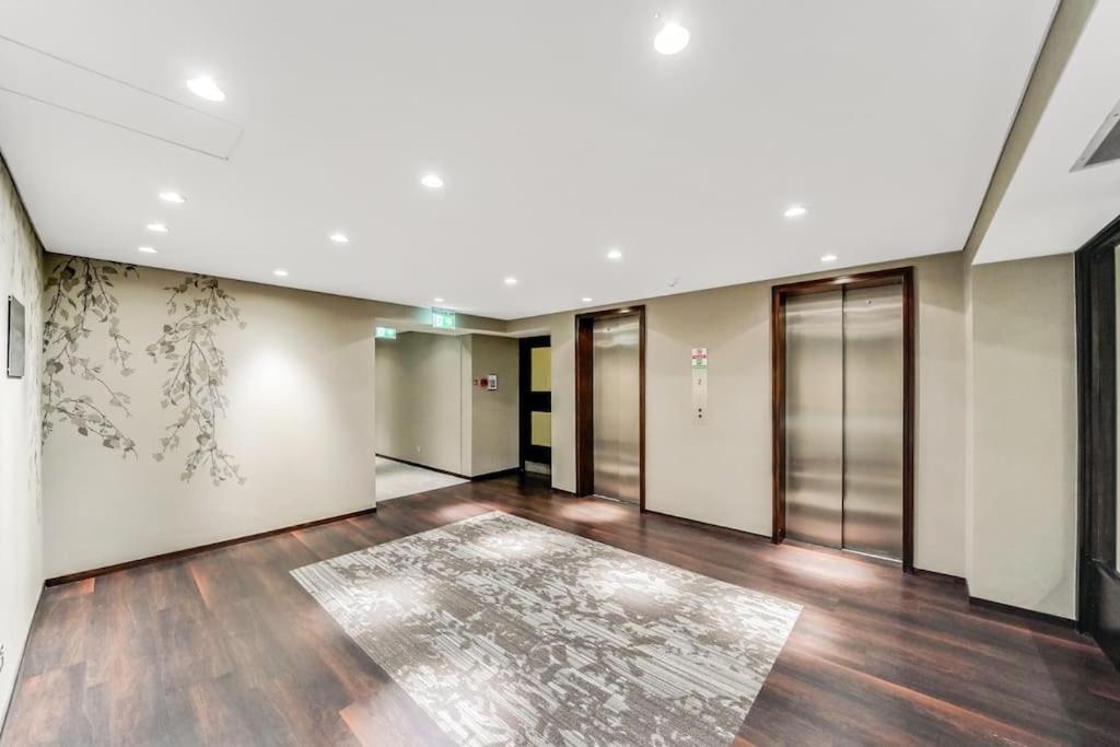 Unique 2 Bed 2 Bath Victorian Flat Regents Park Appartement