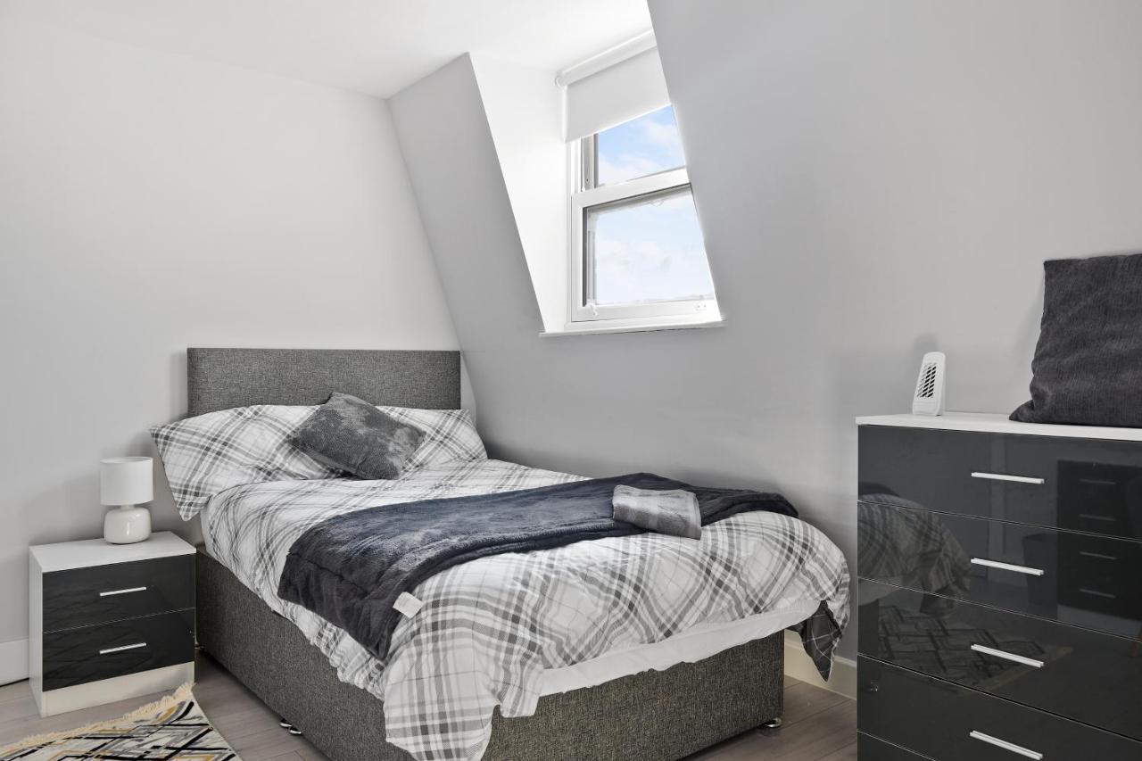 Hackney Apartment