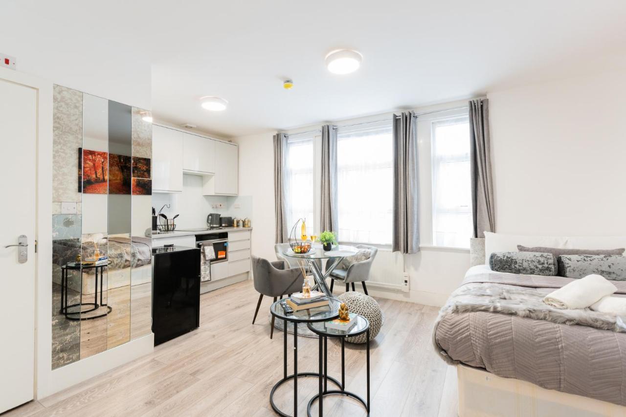 Newly Refurbished In Kensal F Appartement Londres