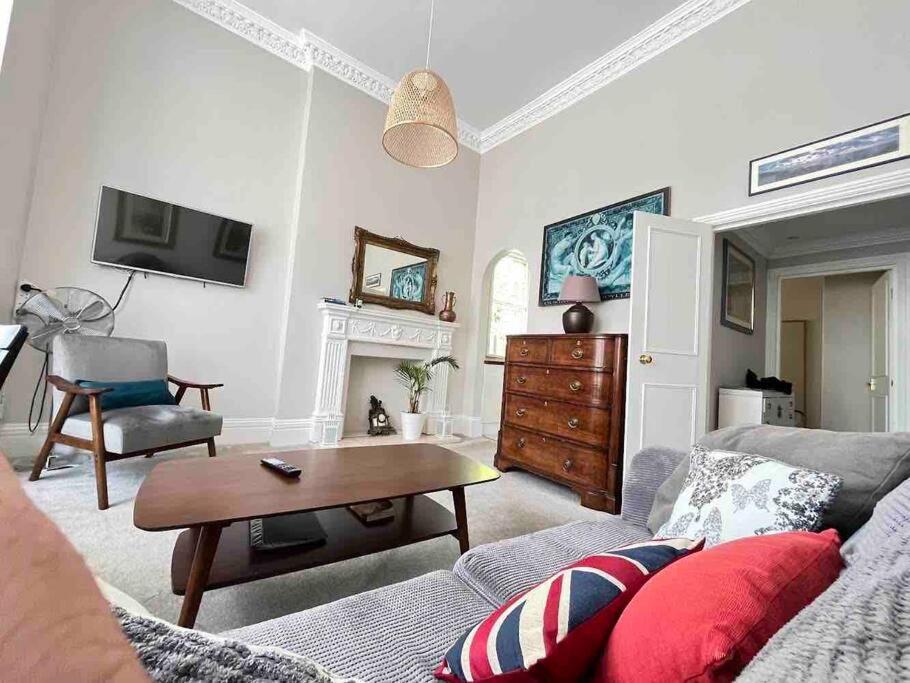 Wonderful In Earl's Court Apartamento Londres