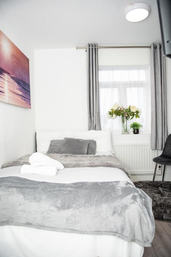 Small But Cozy Studio, Great Tube Connection Apartamento