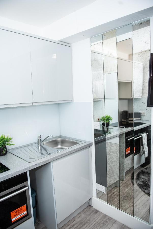 Small But Cozy Studio, Great Tube Connection Apartamento *