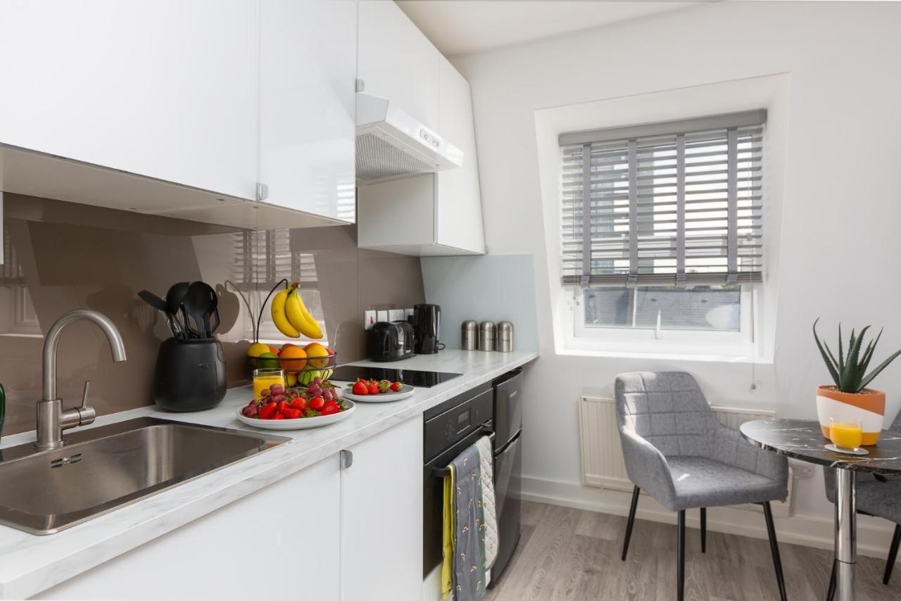 Modern Large Studio, 15 Mins Walk To Notting Hill Londres