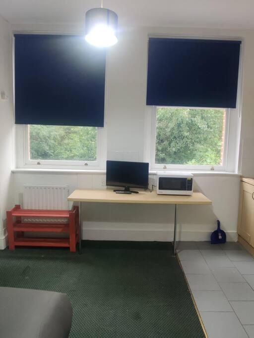 Relaxing Finchley Road Studio * Londres