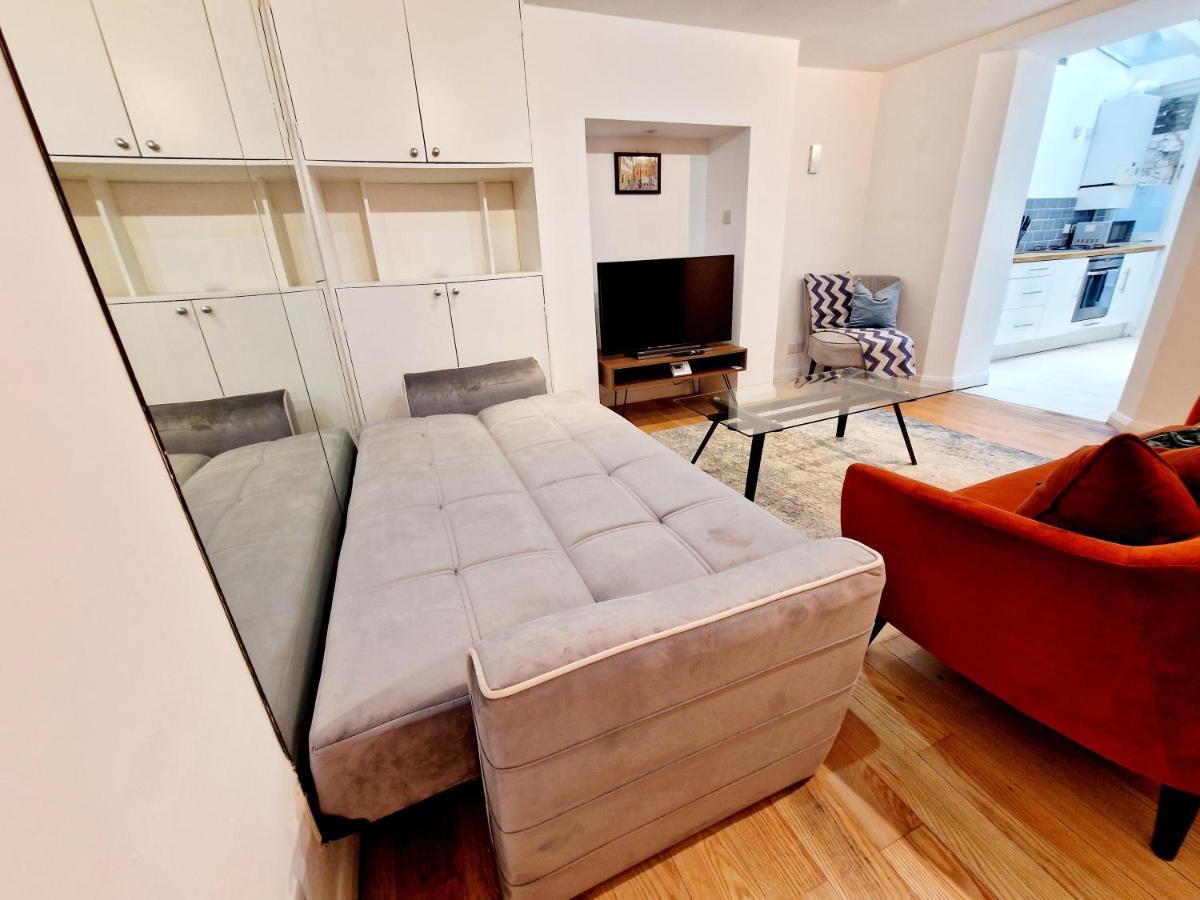 Beautiful Hyde Park Flat By Lancaster Gate Station With Private Back Patio Londres