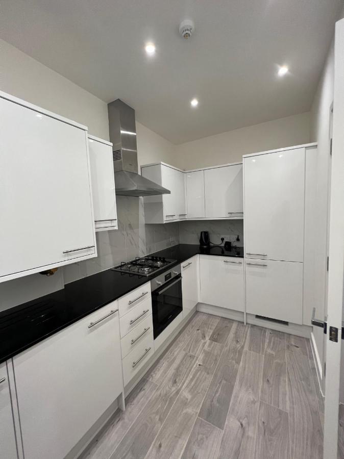 Lovely 1-bedroom Flat With Patio London