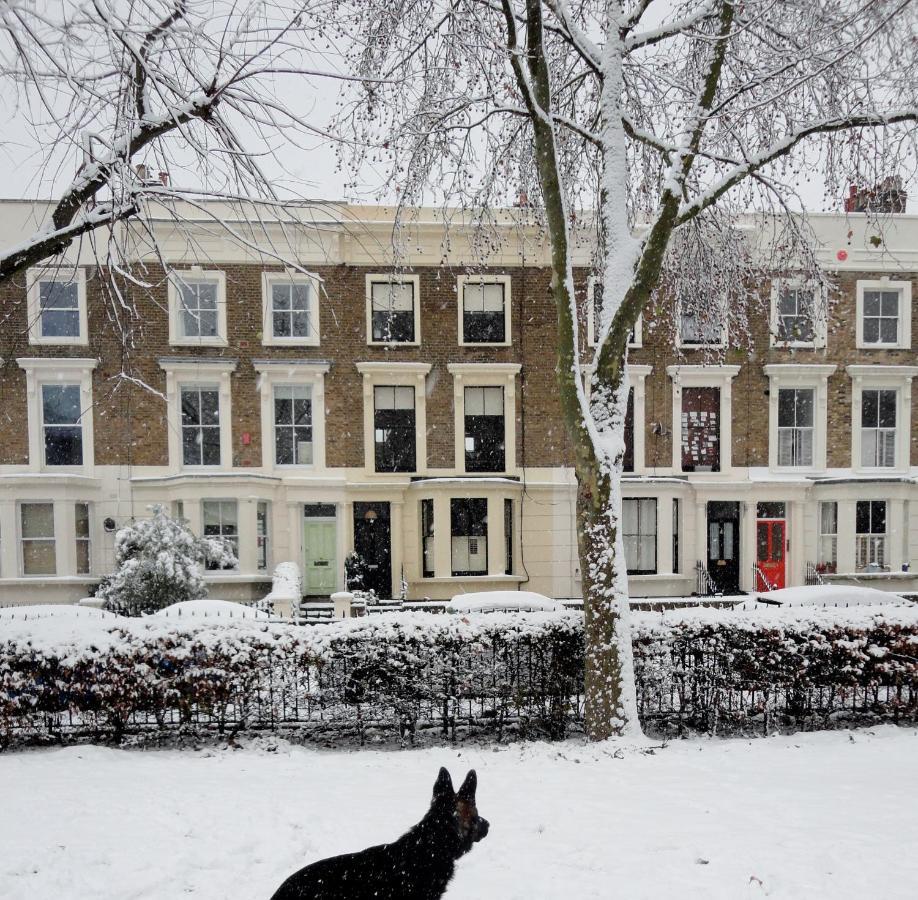 Stunning House Overlooking Local Park Сasa de vacaciones Londres