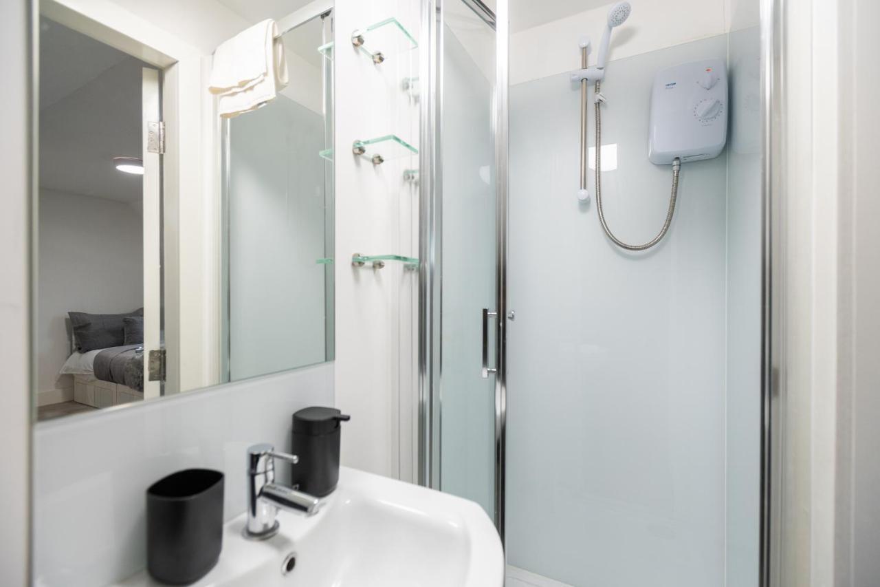 Large 30 Mins To Oxford Street Apartment *