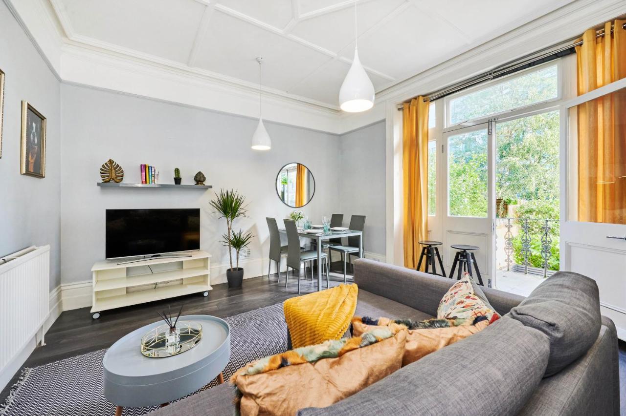 Stylish Garden Flat In Kensington Olympia Apartment