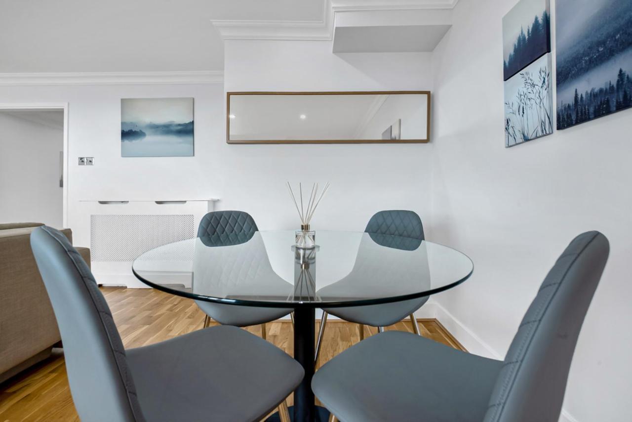 Stunning Flat On King's Road, Chelsea With Balcony * Londres