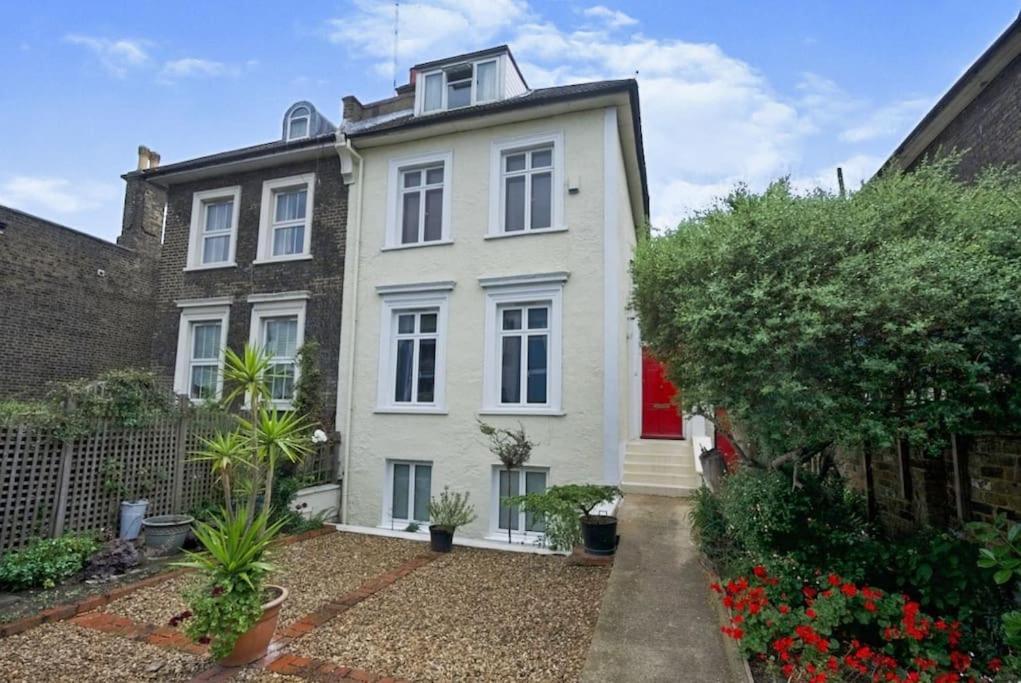 Hébergement de vacances Elegant Flat In A Fantastic Area *