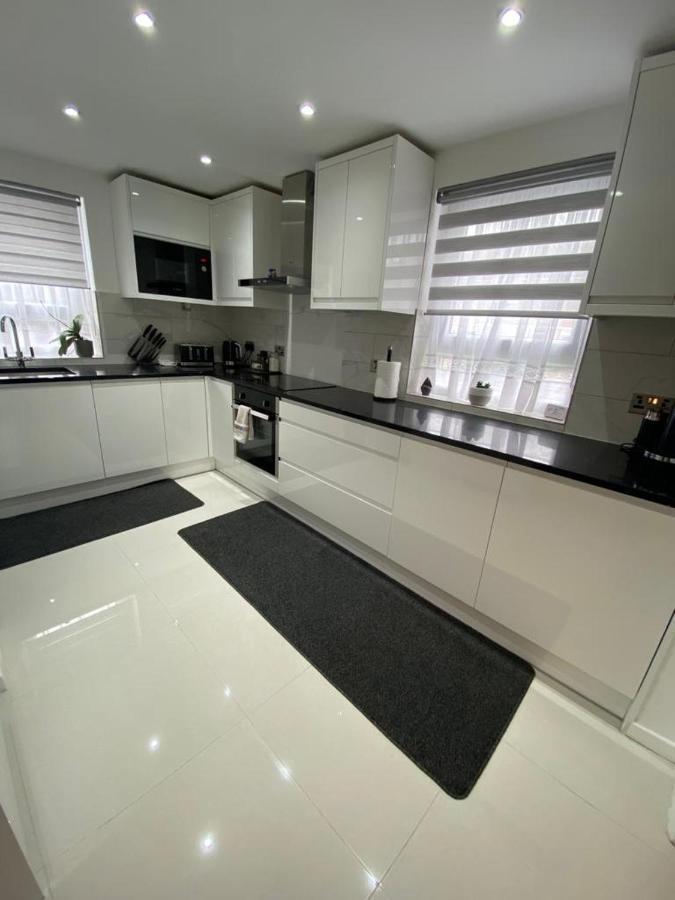1 Bedroom In East Appartement