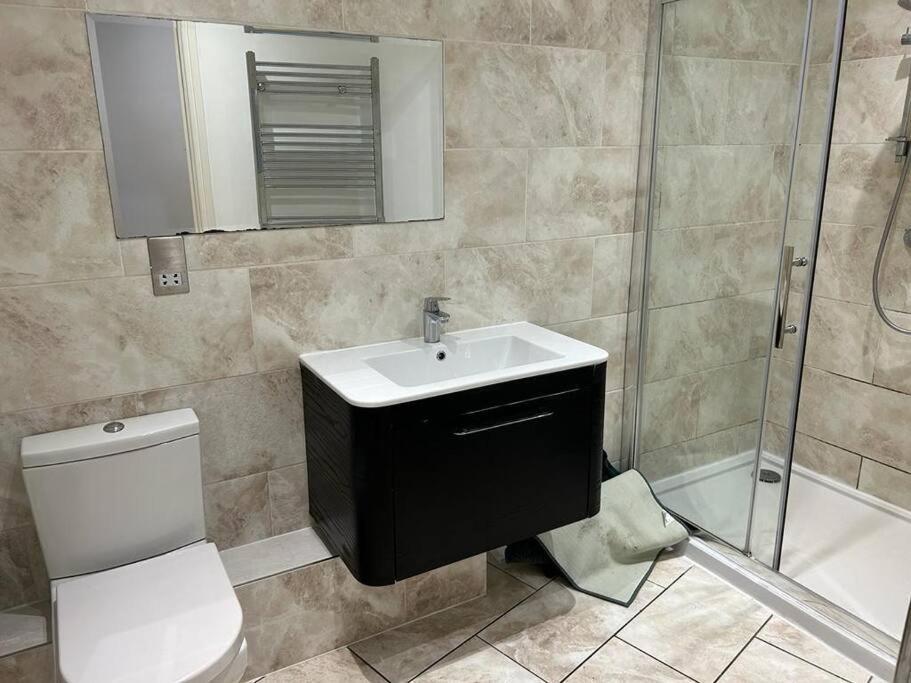 One Bed Near The River Thames. * London