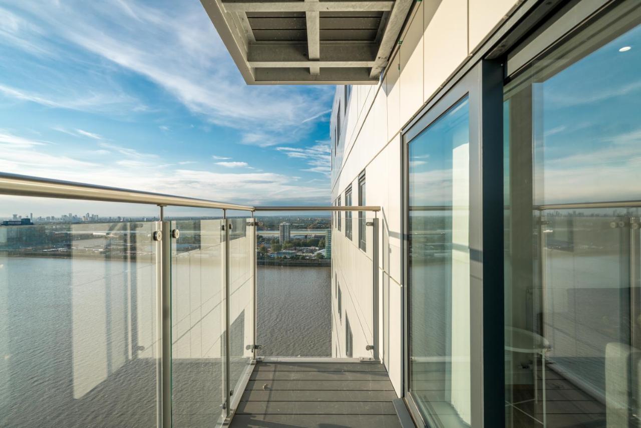 Apartamento Skyvillion - River Thames Floor By Woolwich Ferry, Mins To Excel, O2 Arena , Airport With Parking