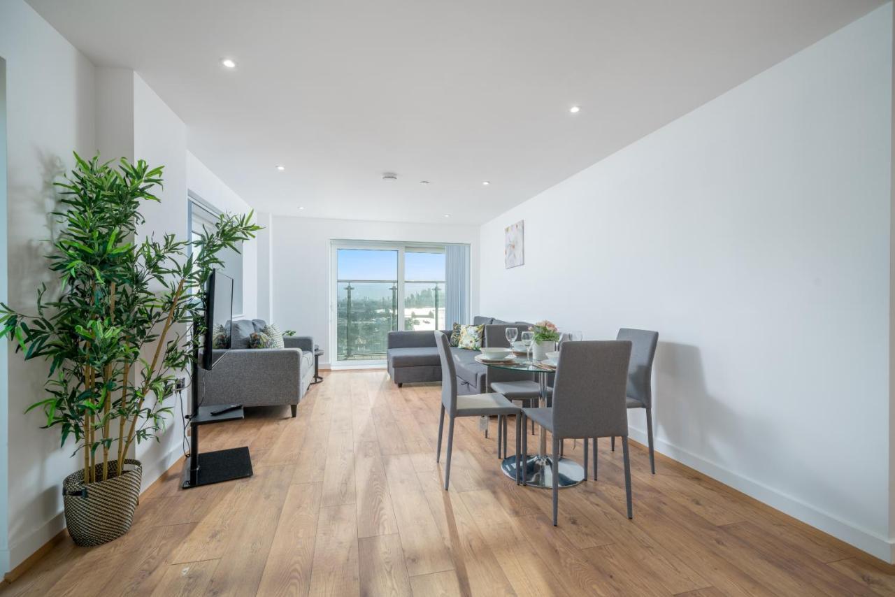 Skyvillion - River Thames Floor By Woolwich Ferry, Mins To Excel, O2 Arena , Airport With Parking Londres