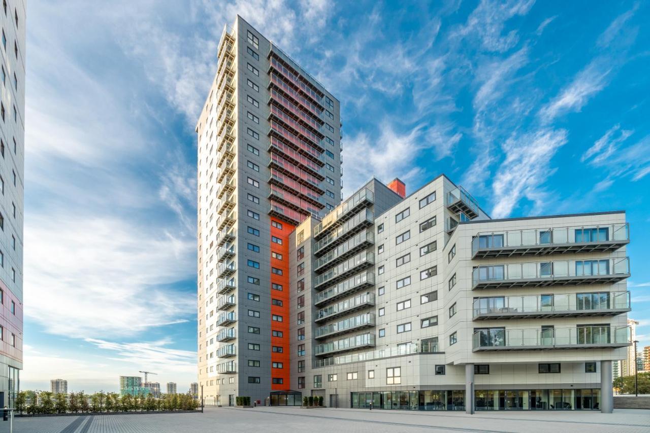 Skyvillion - River Thames Floor By Woolwich Ferry, Mins To Excel, O2 Arena , Airport With Parking Apartamento Londres