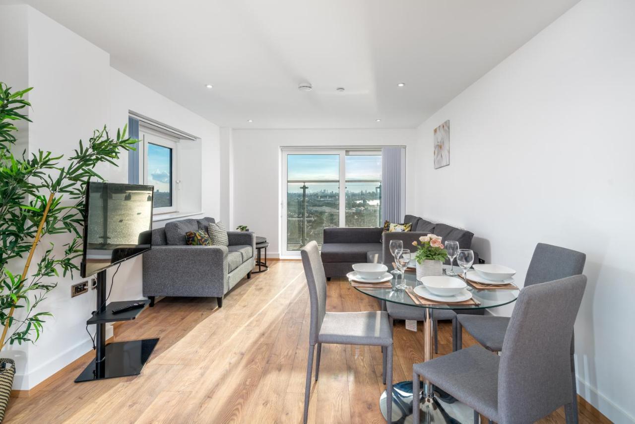 Apartamento Skyvillion - River Thames Floor By Woolwich Ferry, Mins To Excel, O2 Arena , Airport With Parking Londres