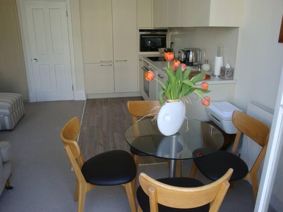 Luxury Bright & Quiet Flat - Chelsea - Earls Court * Londen