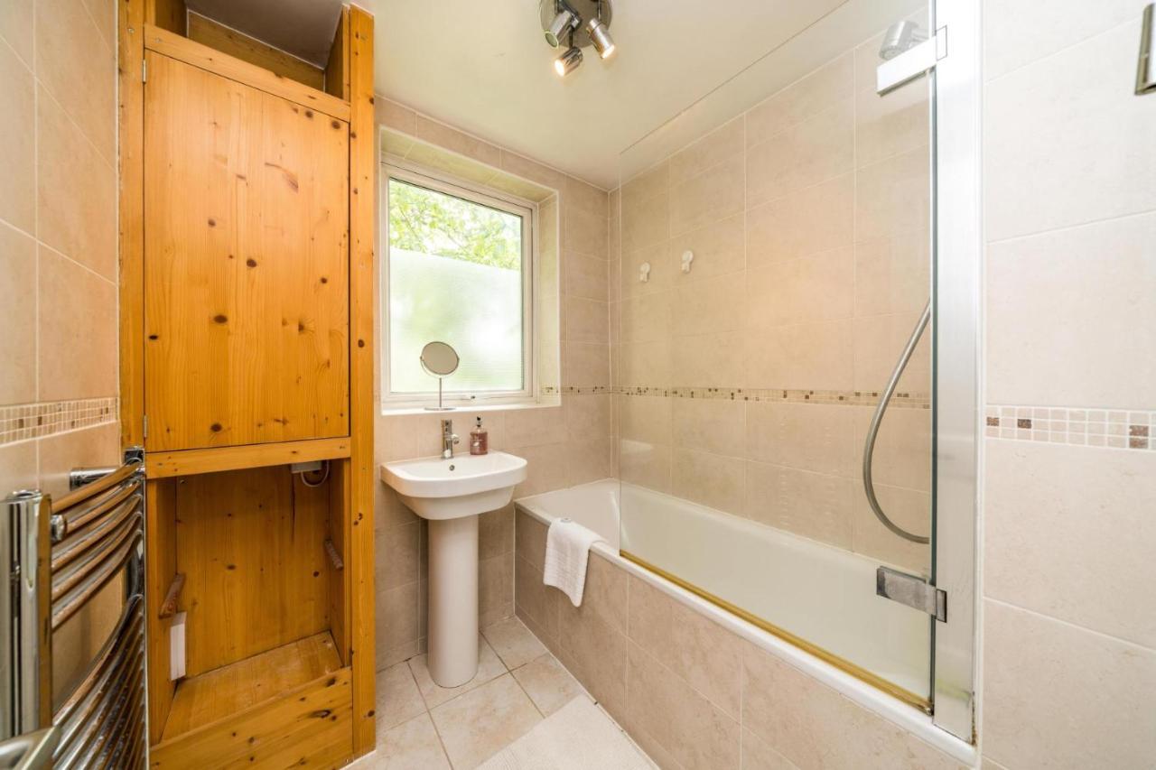 New Cosy 1bd Flat Close To Kew Gardens Richmond Apartment London