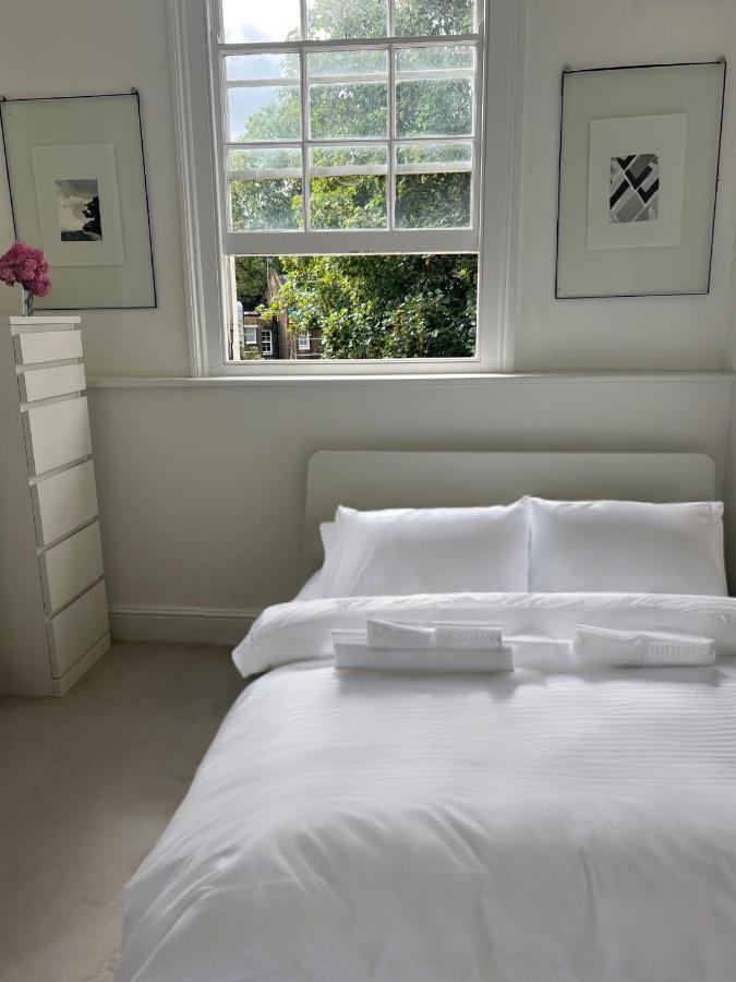 Stunning Two Bed Flat In Angel *