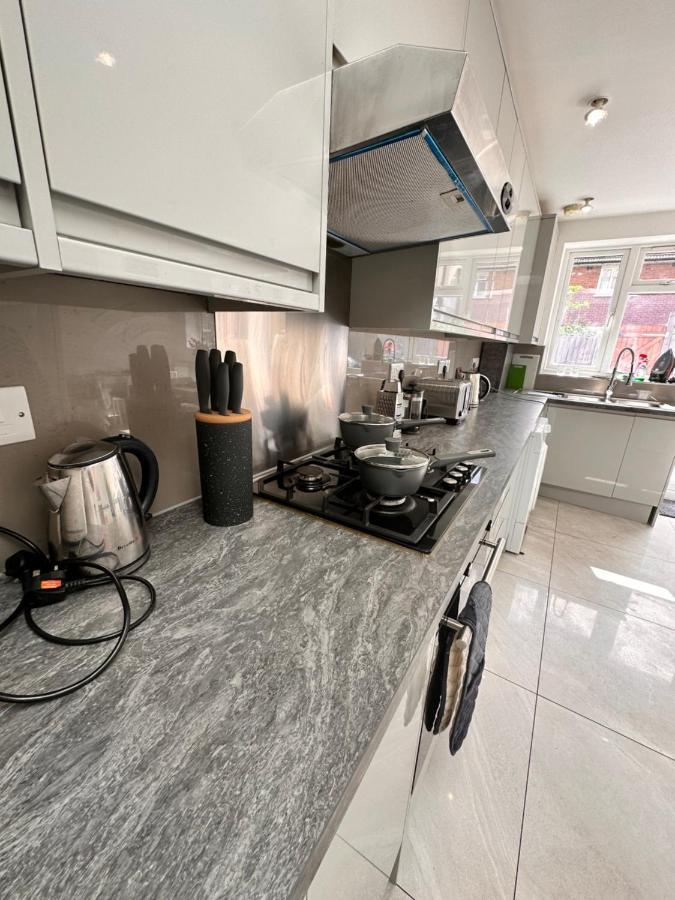 Pensión Double And Single In Bromley By Bow Londres