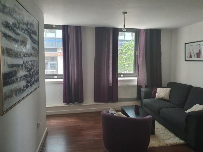Double With Shared Bathroom Homestay London