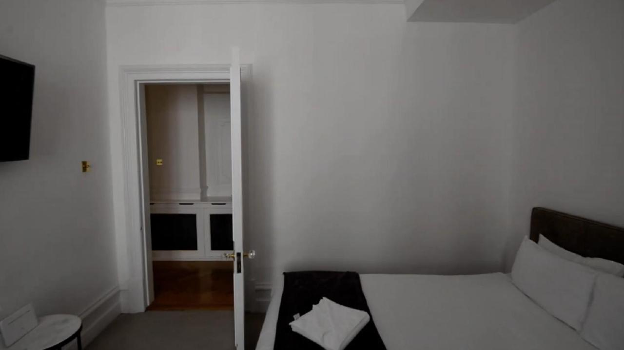 Appartement Beautiful 2-bed Flat In *