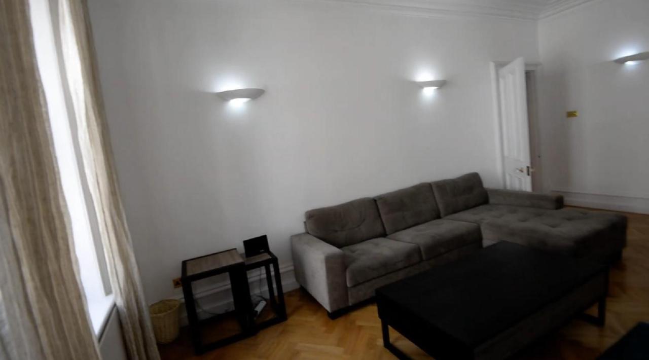 Beautiful 2-bed Flat In *