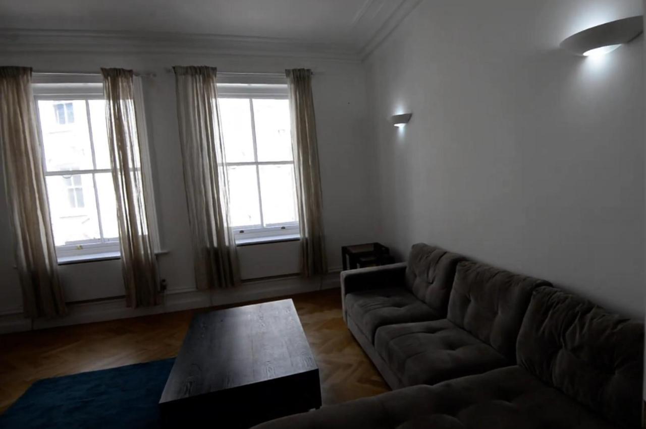 Beautiful 2-bed Flat In *