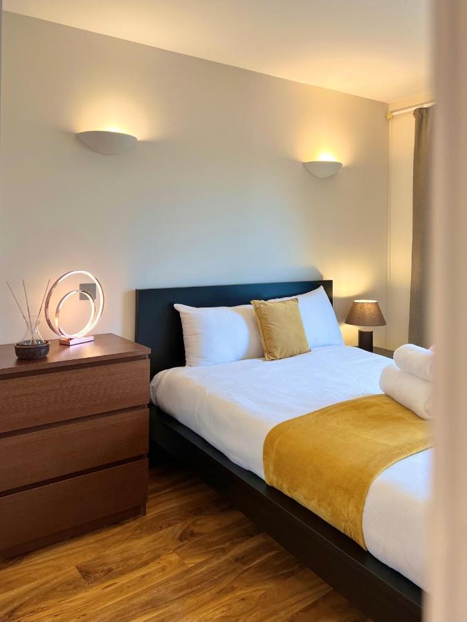 Fairmont Avenue E14 9pq Londres
