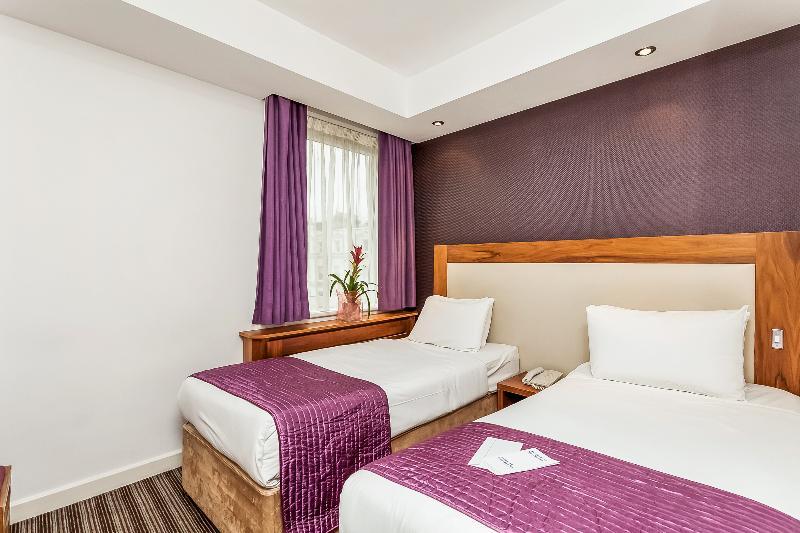 Ambassadors Hotel
