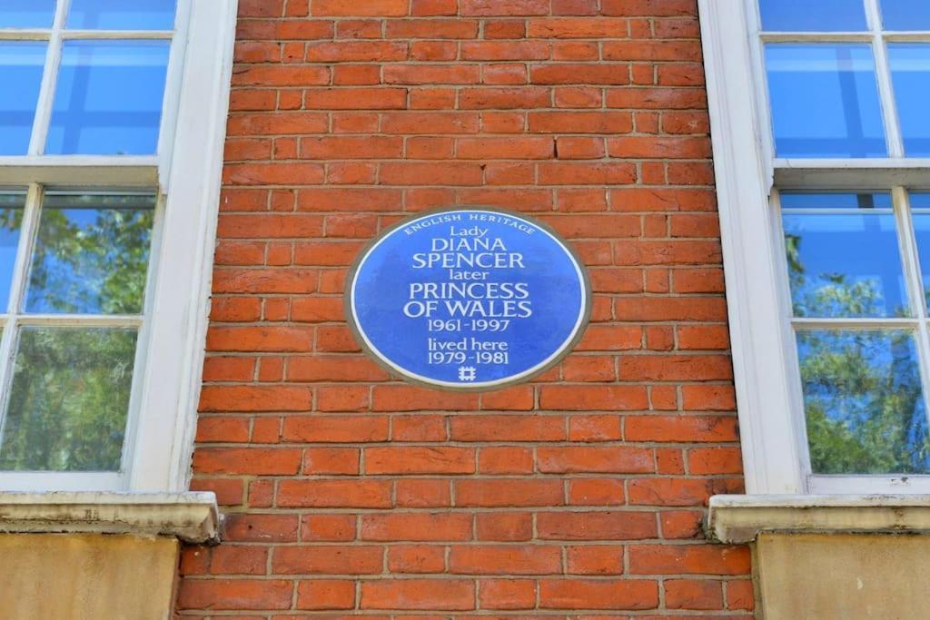 Charming With Private Balcony, On 1st Floor, With 2 Bathrooms, 3 Min Walk To Earl's Court Station Apartamento Londres