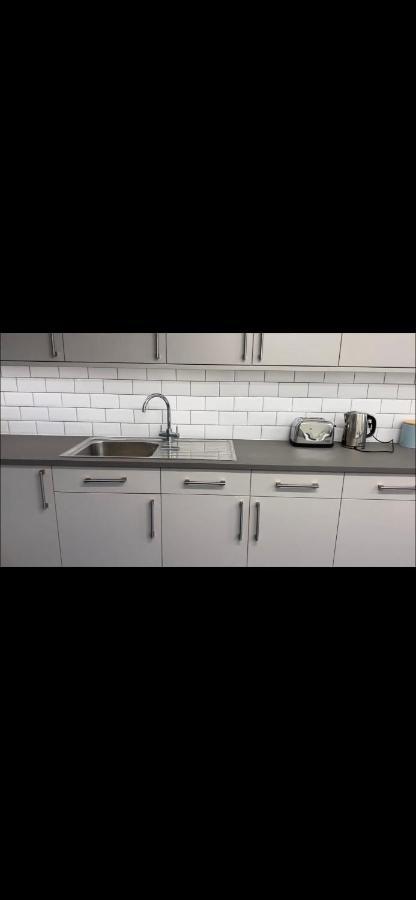 Great Private With Shared Bathroom -sleeps 2 -westminster Quick Links